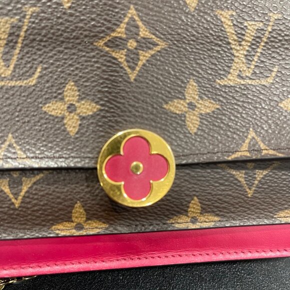 Louis Vuitton Monogram Fiore Wallet on Chain (JB1289) - Picture 3 of 14
